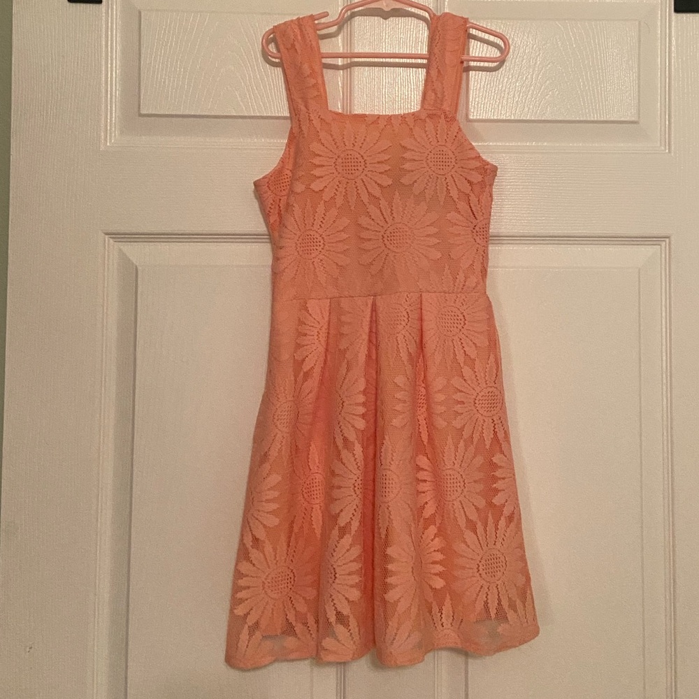 Girls dress